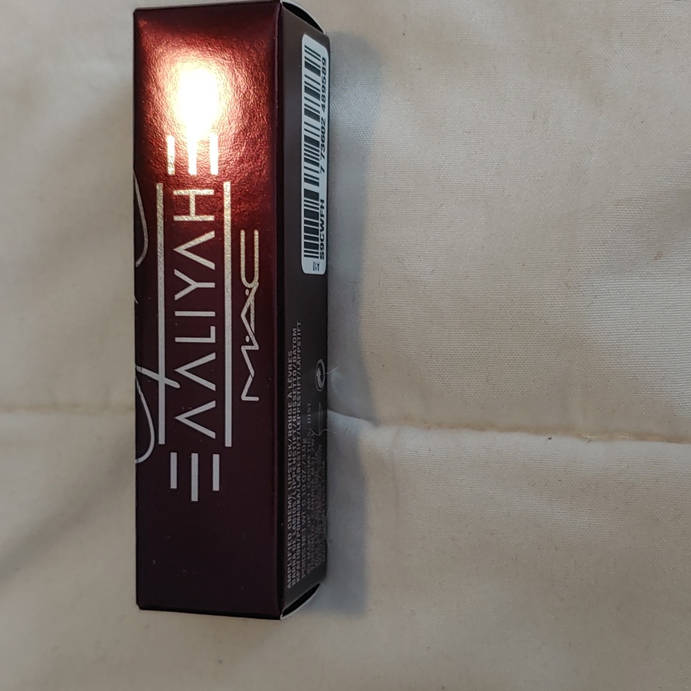 Mac Aaliyah Lipstick More than a Woman NEW - Picture 2 of 3